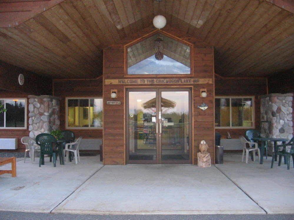 Chicaugon Lake Inn Gaastra Экстерьер фото